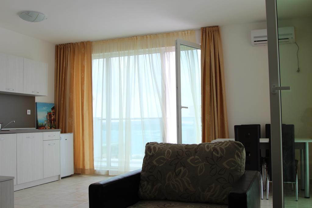 Sea Life Apartments Sinemorets 외부 사진